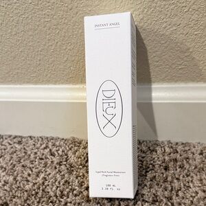 DEUX Instant Angel Facial Moisturizer
